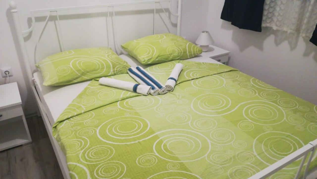 Apartments Natasa ヴィル エクステリア 写真