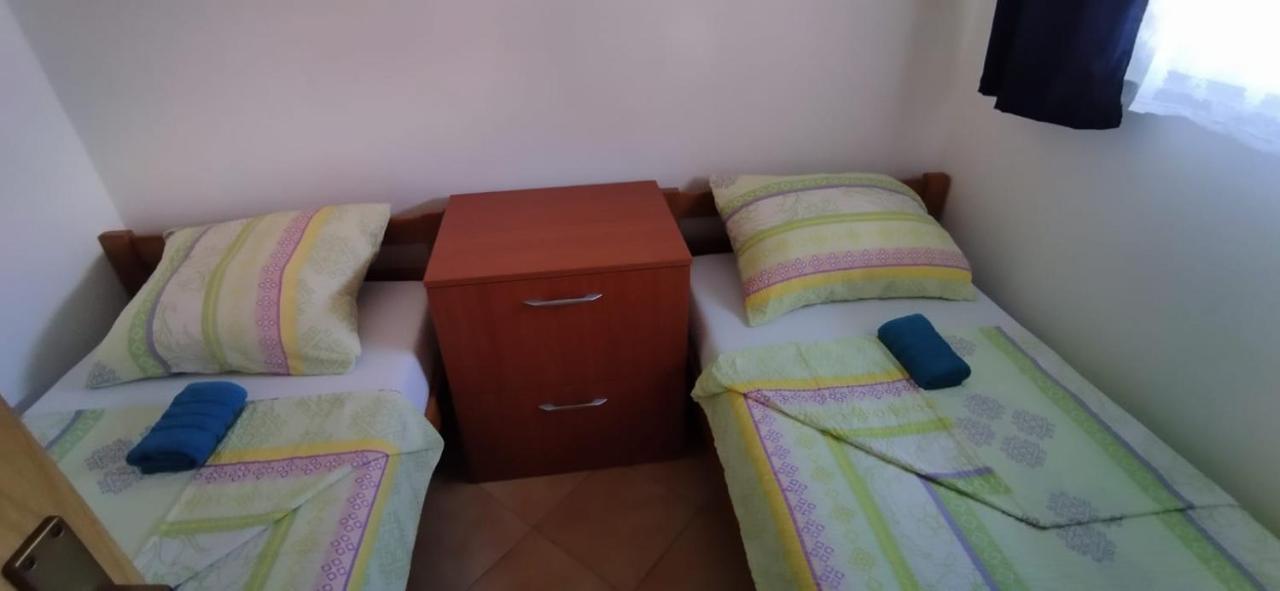 Apartments Natasa ヴィル エクステリア 写真