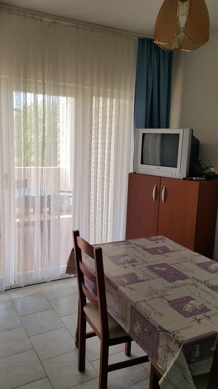 Apartments Natasa ヴィル エクステリア 写真